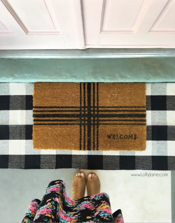 Looooove this buffalo check rug! It's the perfect indoor/outdoor rug! Great quality and matches any home decor style!