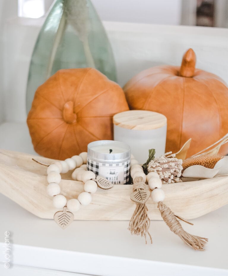 How to make a wood bead garland, fall style! #fall #falldecor #leaftcraft #fallcraft #fallhhomedecor #diy #diyfalldecor #falldecorations