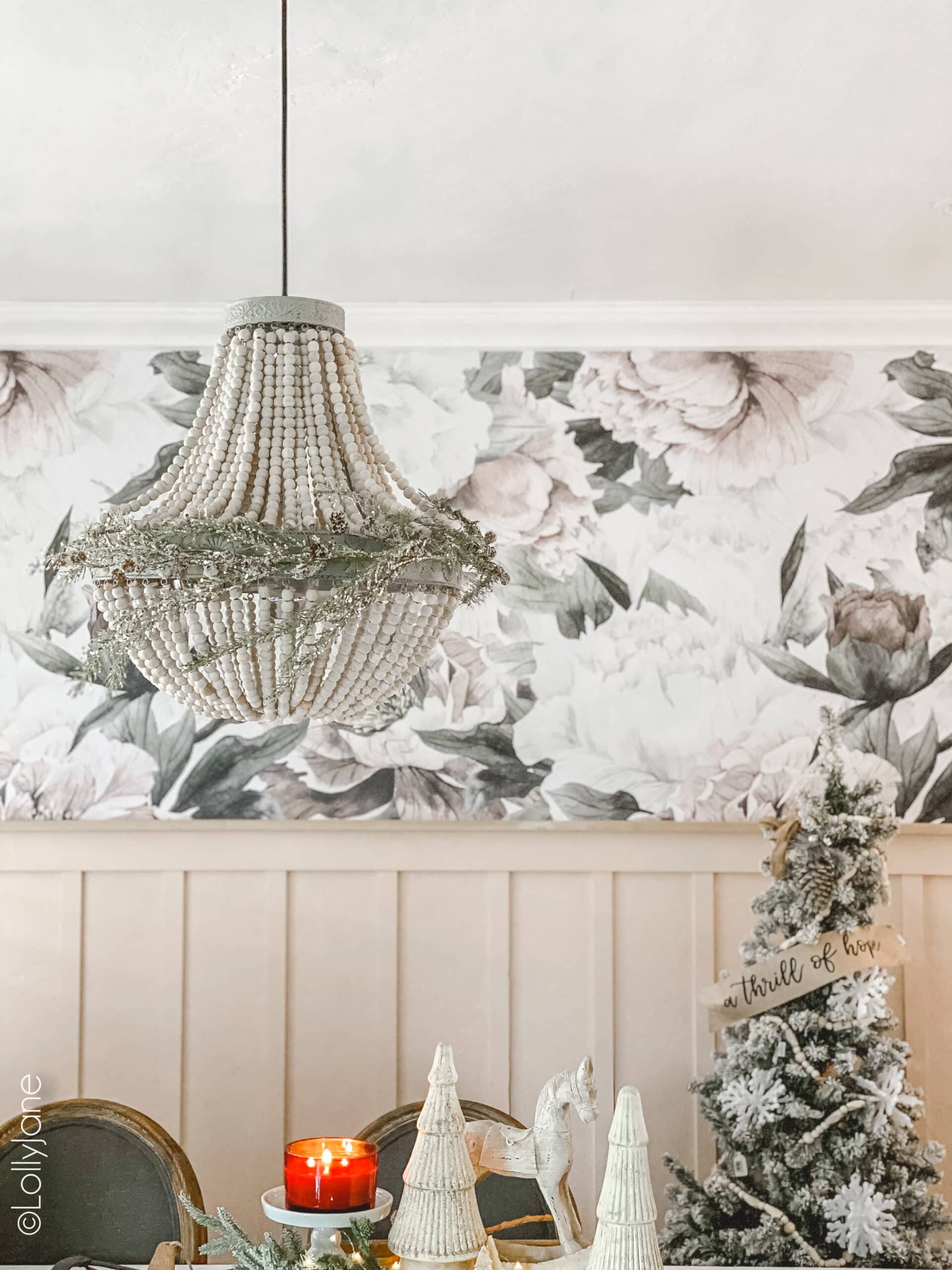Want to deck your halls for Christmas but aren't sure how? Read on to see how to spruced up a dining room without breaking the bank! #diningroom #diningroomdecor #christmasdecor #christmasdecorations #kirklands #christmas #easydecorations