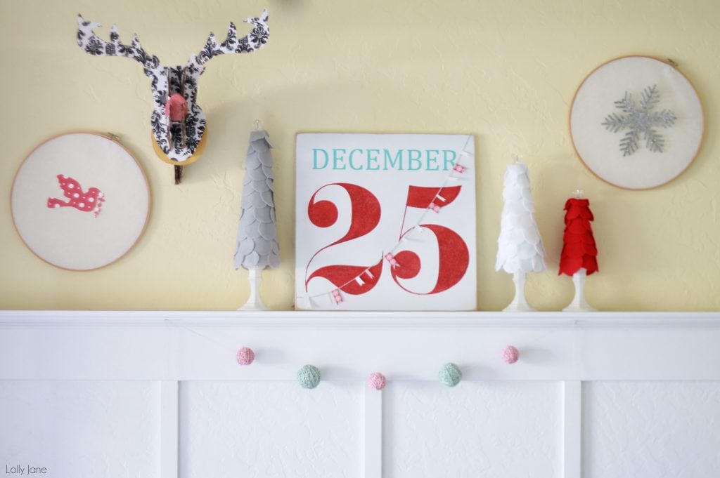 Embroidery Hoop Christmas Wall Decor
